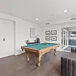King Beds J And K On Main Luxury Apartment 406